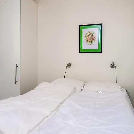 24 Person In Haderslev * Årøsund