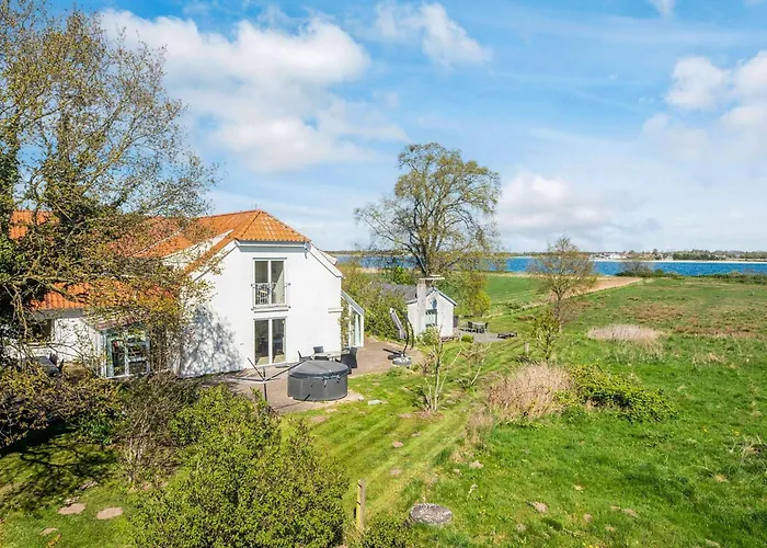 Luxury Seaside Retreat - By Traum *