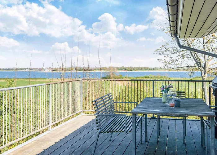 Luxury Seaside Retreat - By Traum 度假居 Årøsund